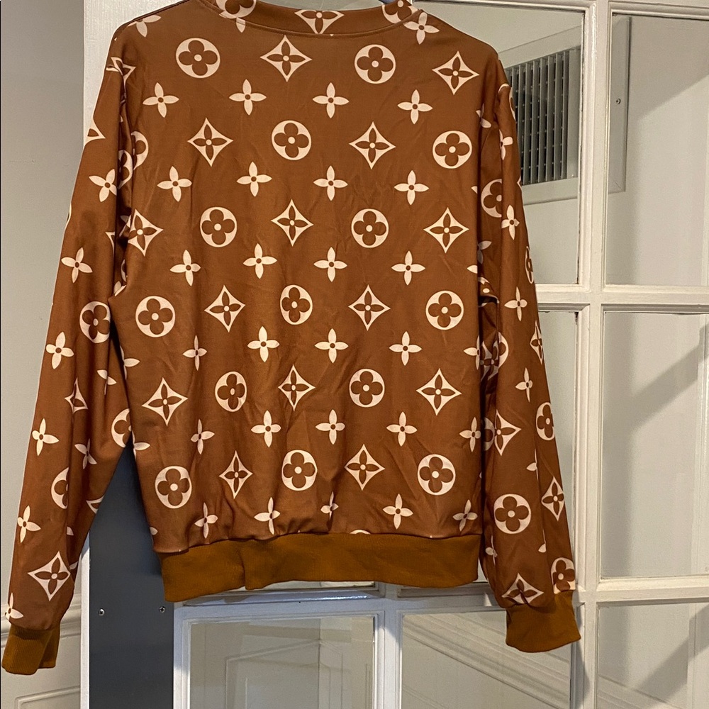 Mickey Mouse Size Medium unisex Sweatshirt NWOT - Picture 3 of 3